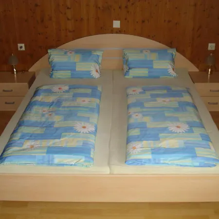 Haus Mondspitze Farm stay