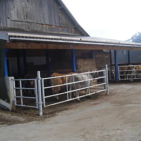 Haus Mondspitze Farm stay *